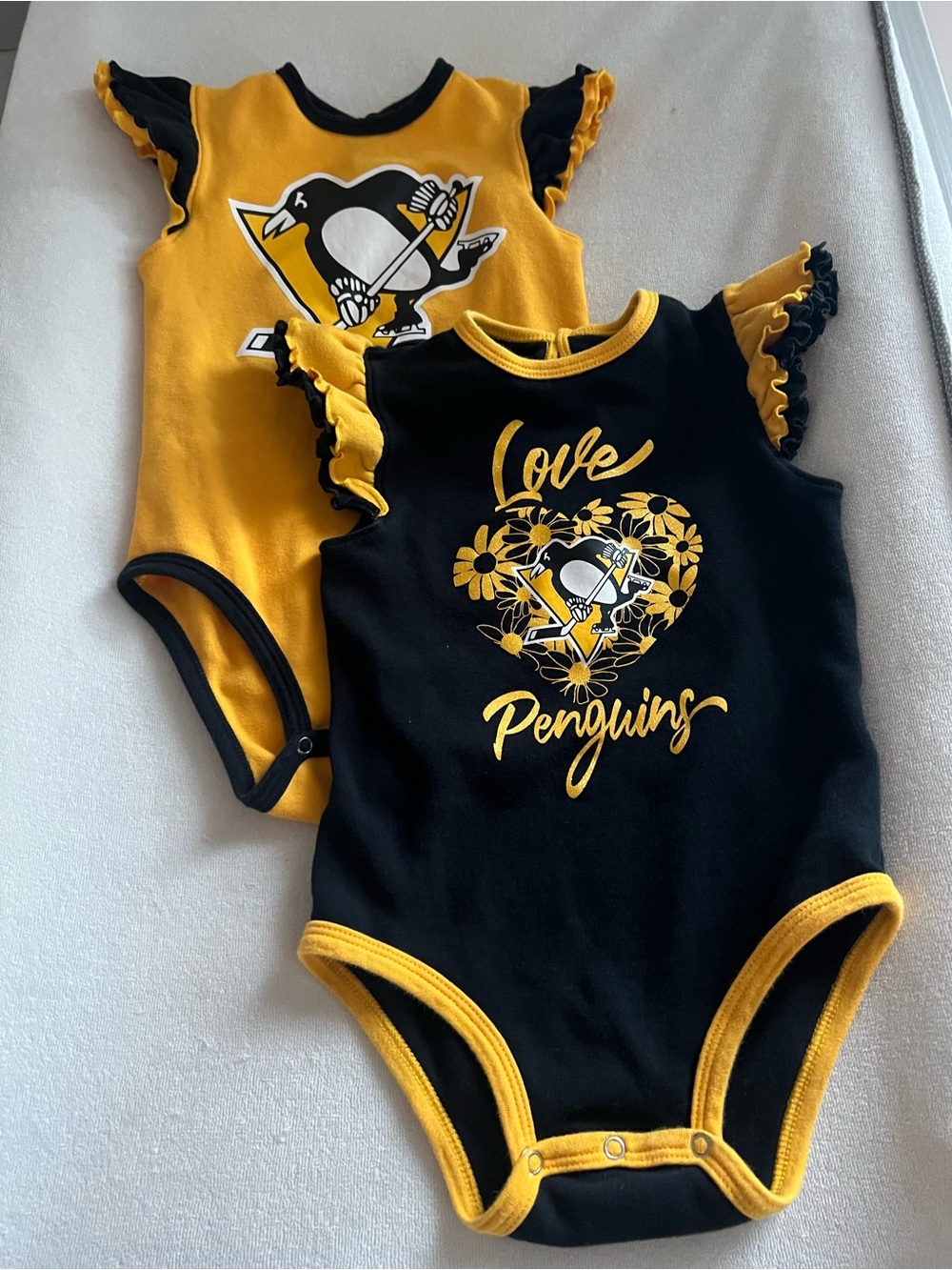 Toddler Ruffle One-Piece Bodysuit - Pittsburgh Penguins Black & Gold